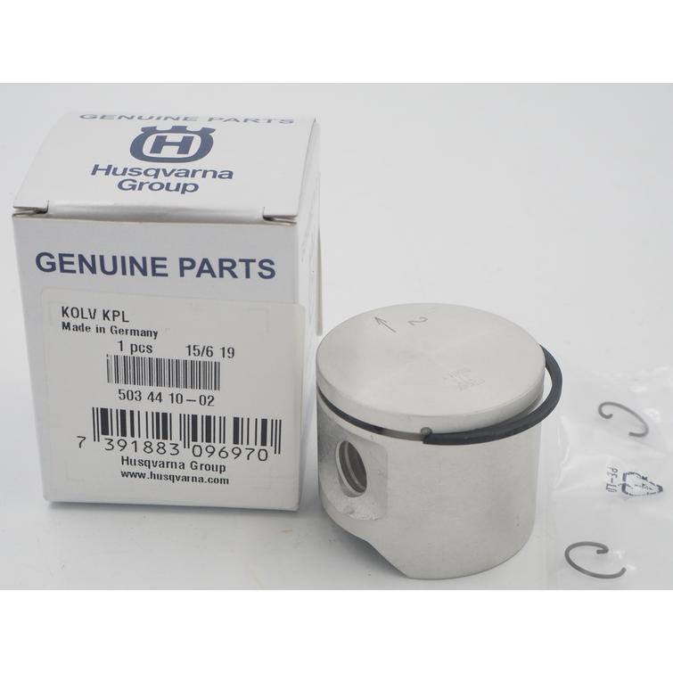 M&Auml;NT&Auml; T&Auml;YDELL. RS44/245RX P450