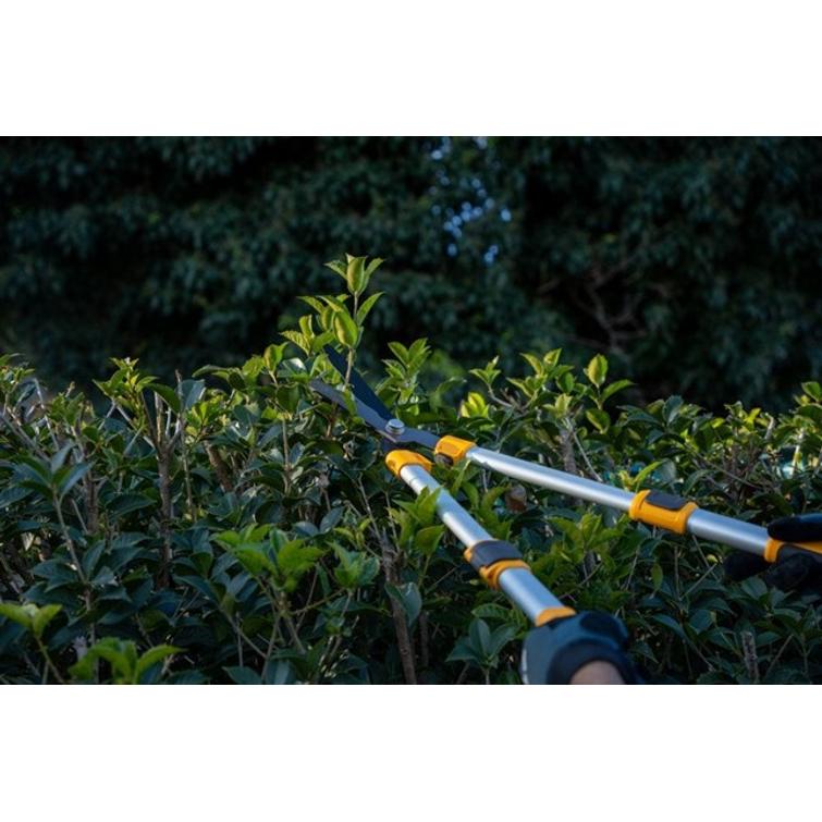 STIGA TELESKOOPPIVARRELLISET PENSASLEIKKURIT