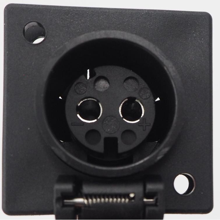 SÄHKÖLIITIN NAARAS, KORKEUDEN SÄÄTÖ