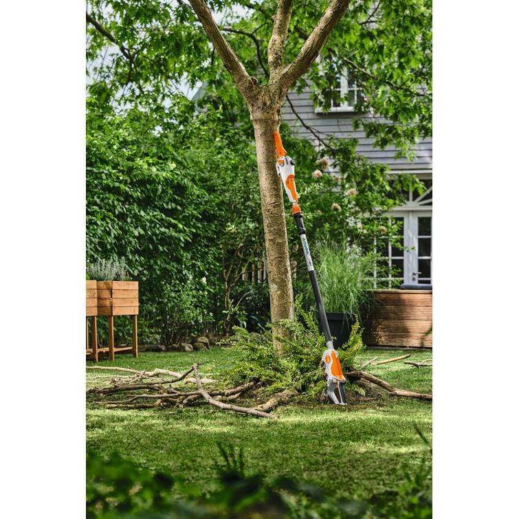 STIHL HTA 30.0 AKKUKÄYTTÖINEN OKSASAHA SETTI SIS. 2X AKKU AS2 JA 1X LATURI